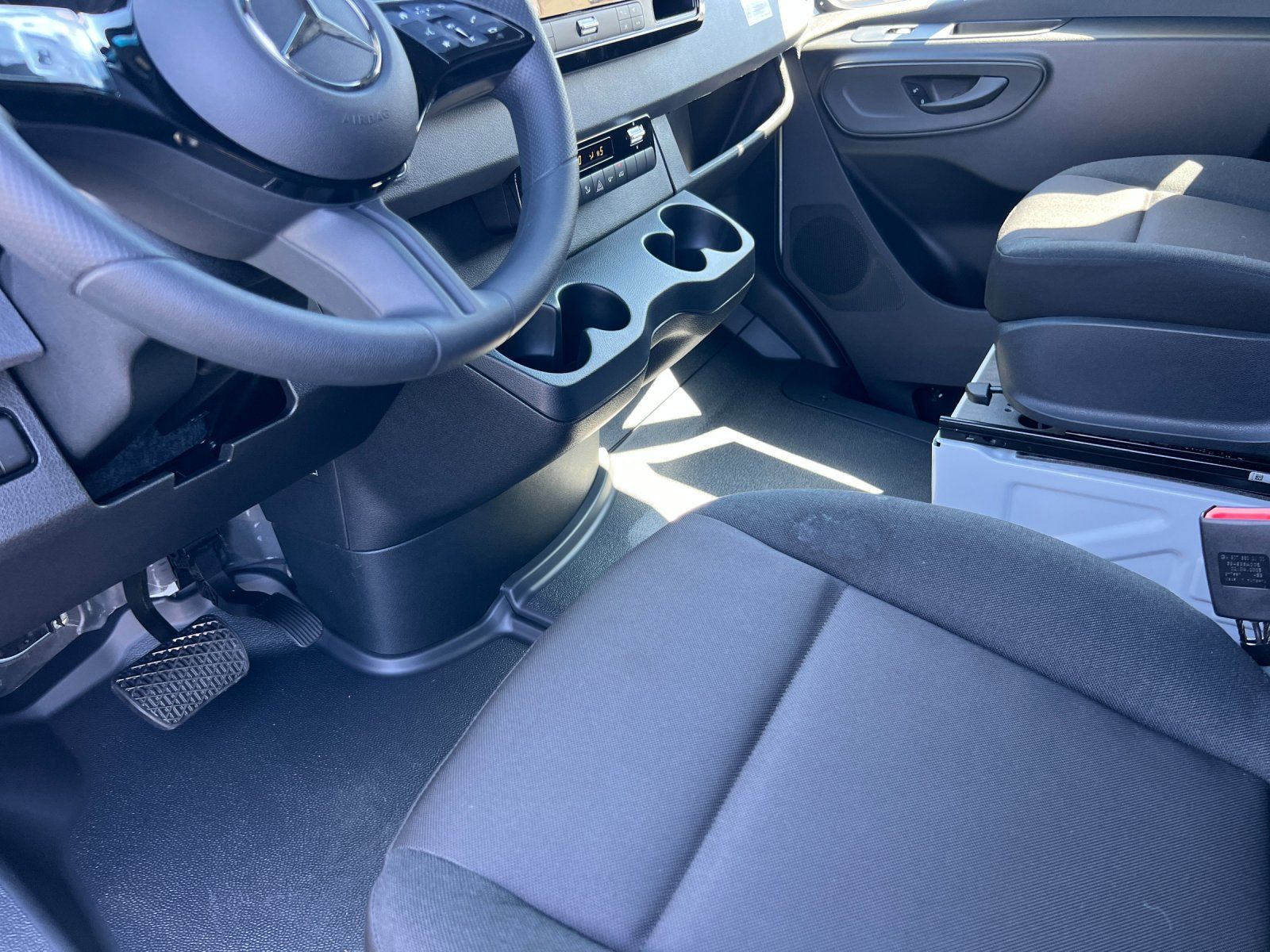 new 2025 Mercedes-Benz Sprinter 2500 car