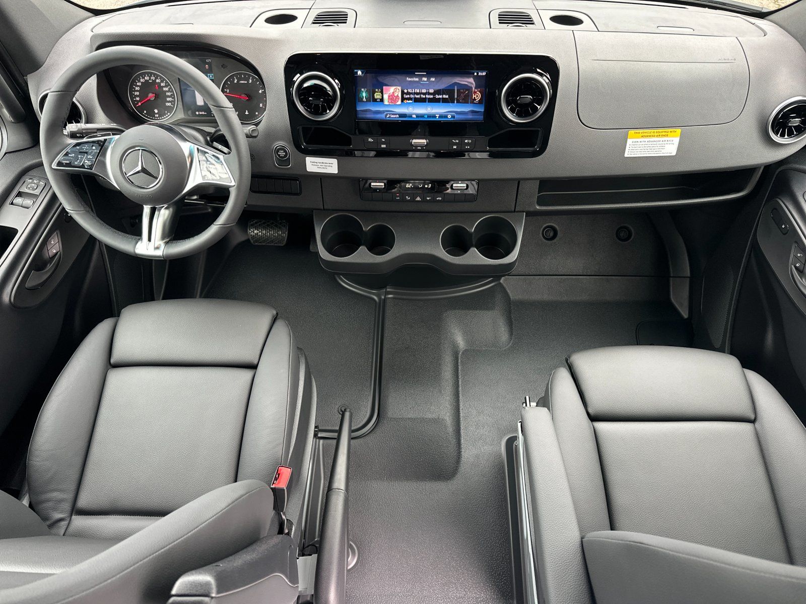 new 2025 Mercedes-Benz Sprinter 2500 car