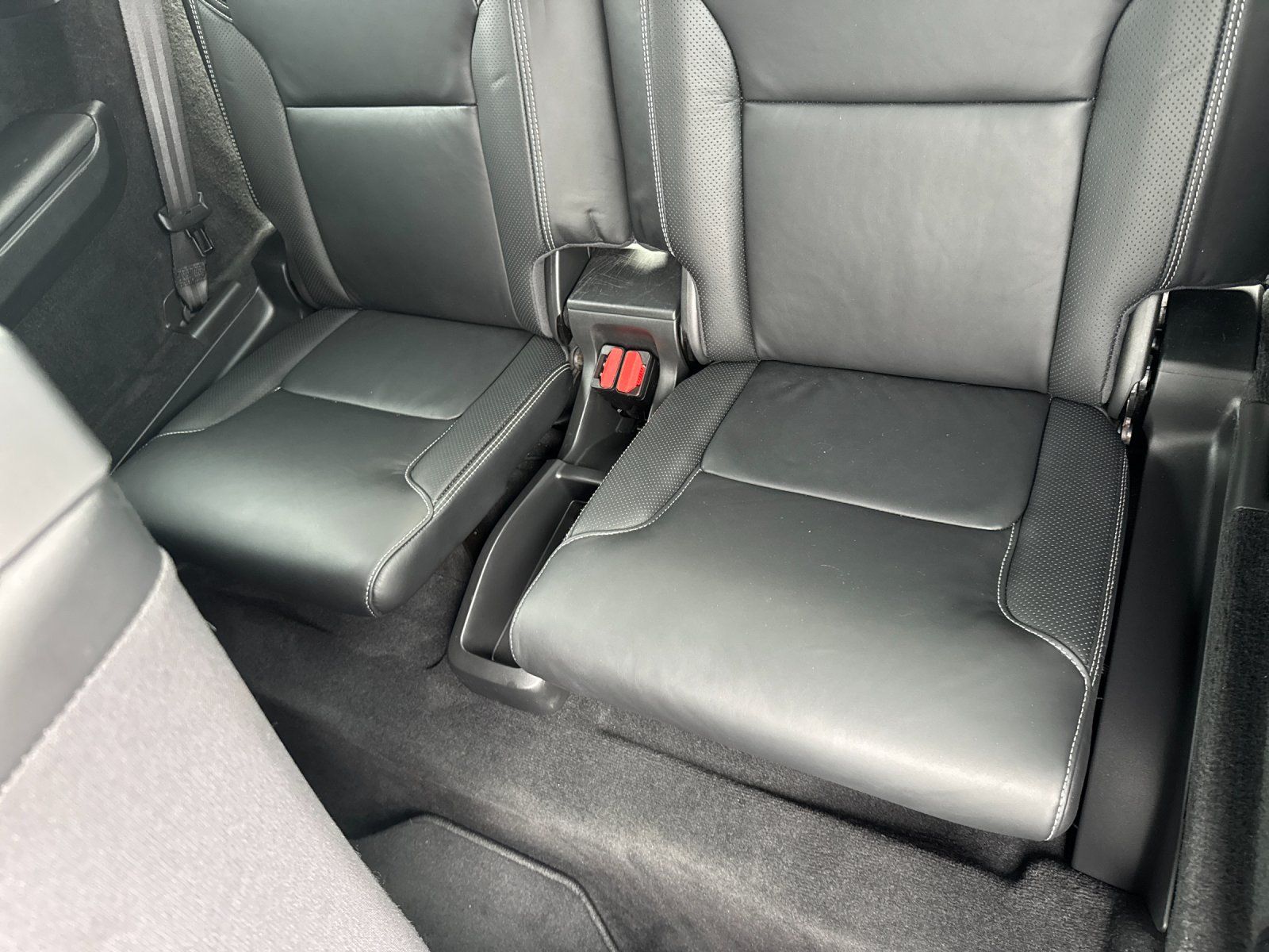 used 2022 Volvo XC90 Recharge Plug-In Hybrid car, priced at $45,998