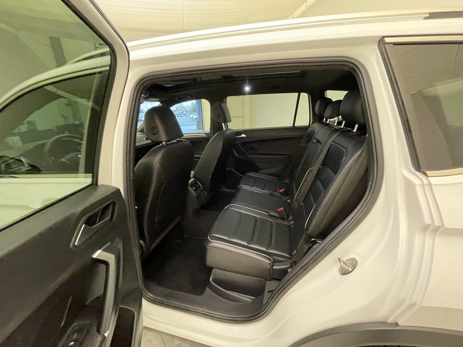 used 2020 Volkswagen Tiguan car, priced at $23,992