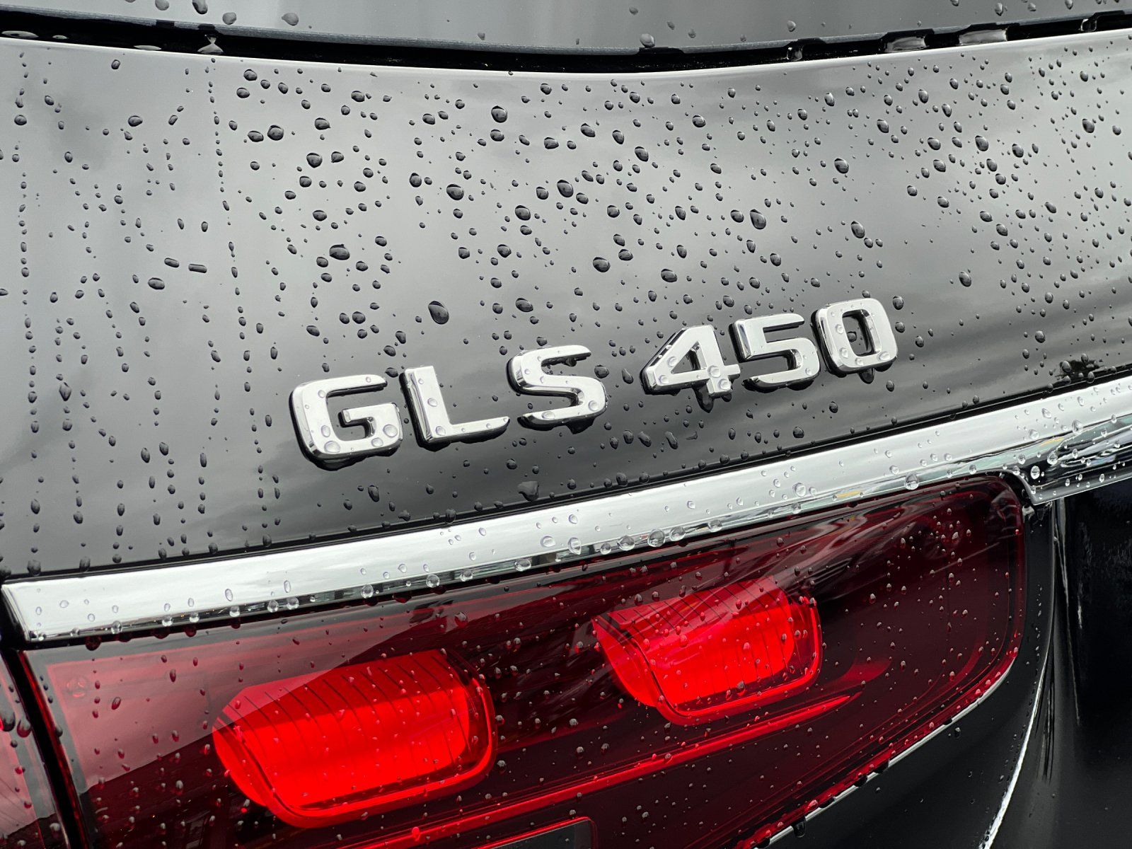 new 2025 Mercedes-Benz GLS car