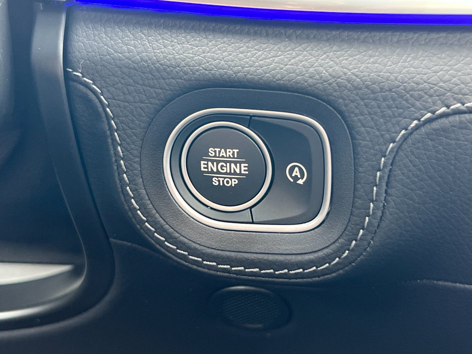 new 2025 Mercedes-Benz GLE car