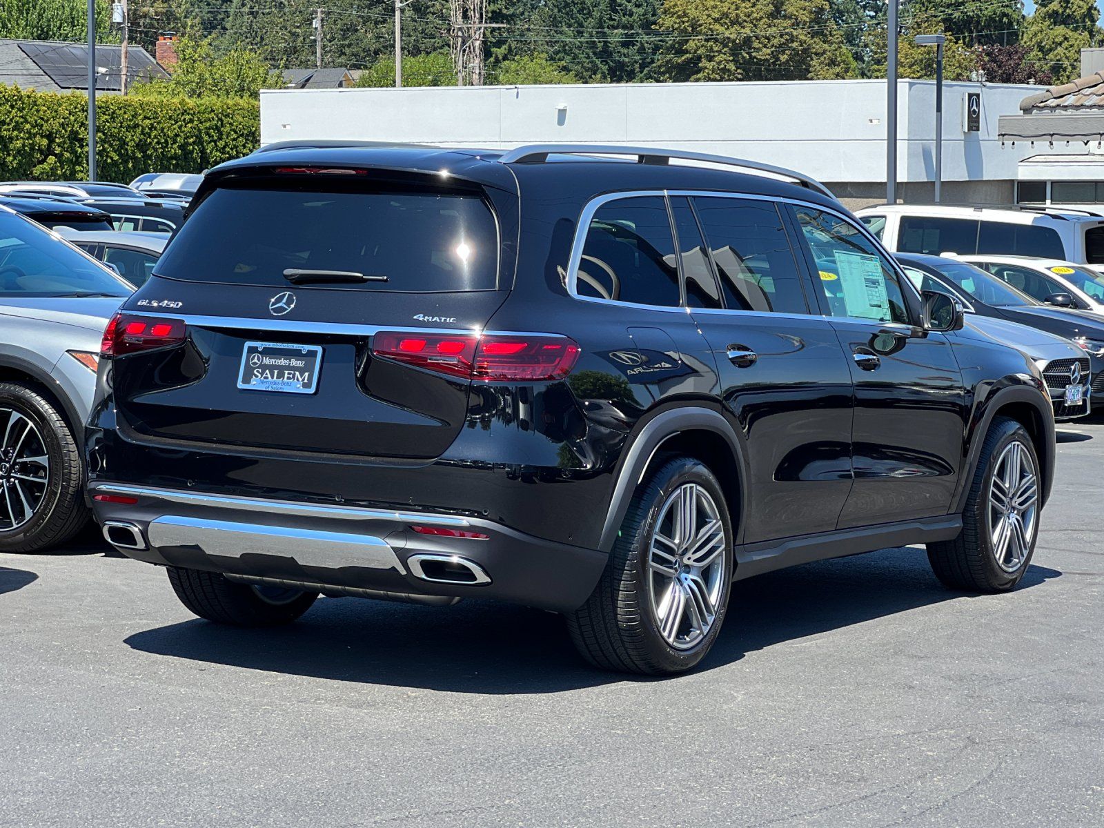 new 2025 Mercedes-Benz GLS car
