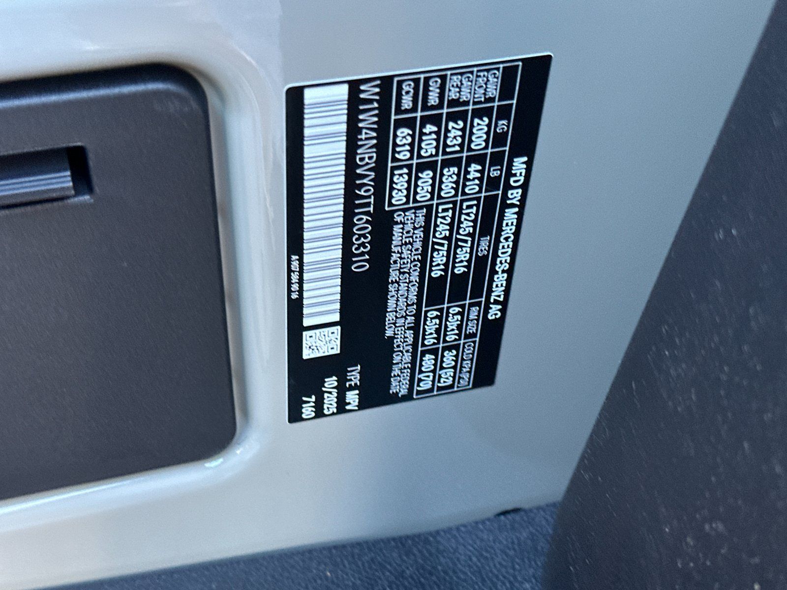 new 2026 Mercedes-Benz Sprinter 2500 car