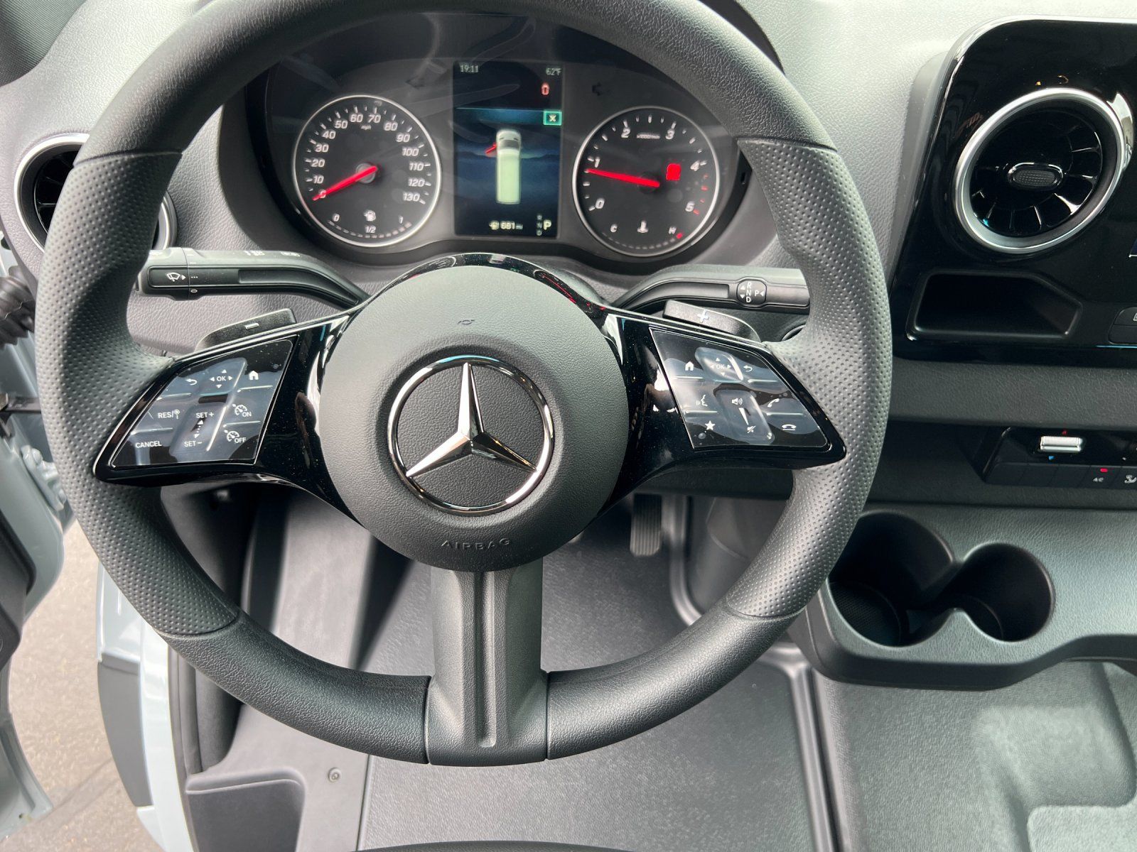 new 2025 Mercedes-Benz Sprinter 2500 car