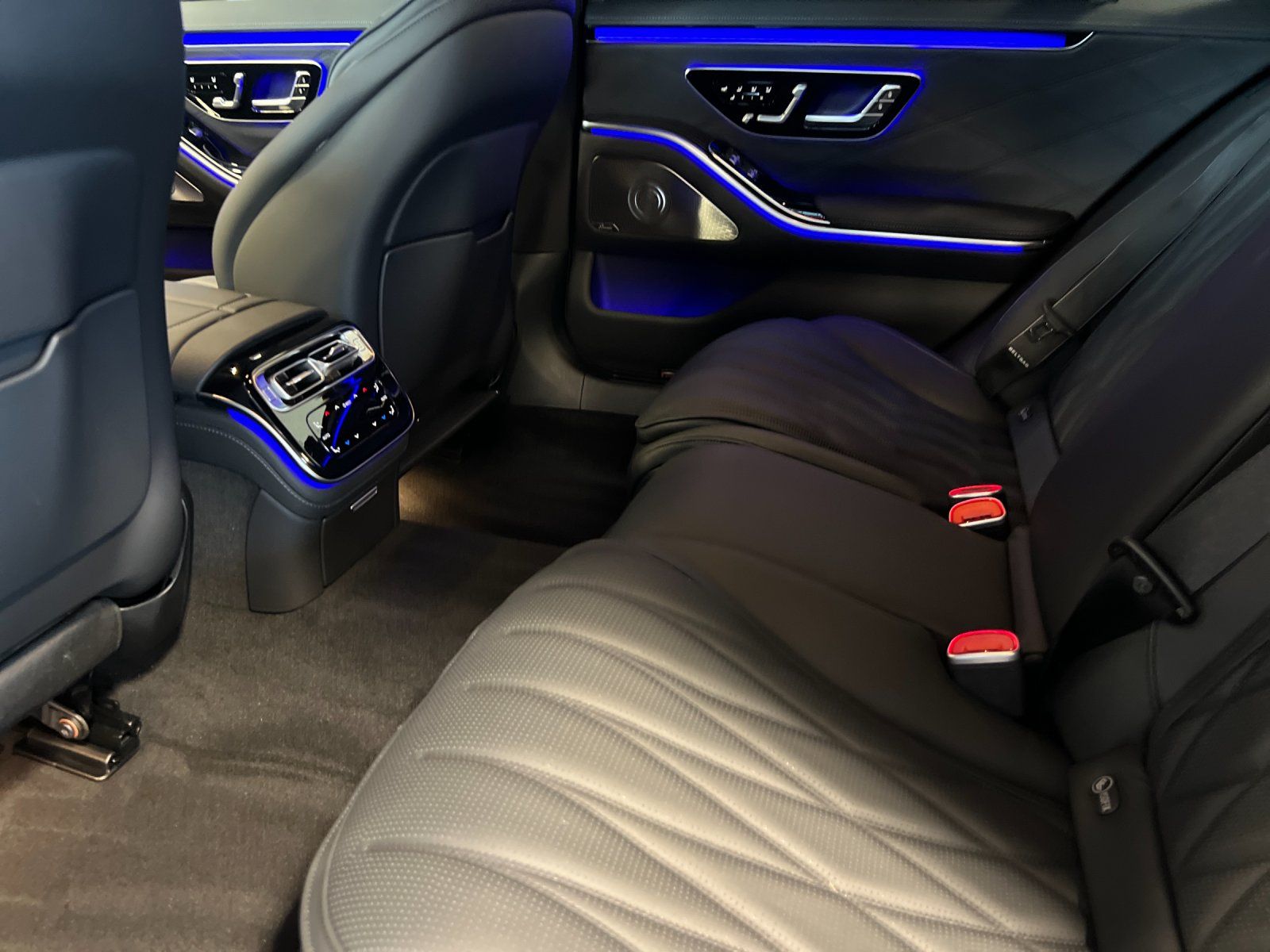 new 2025 Mercedes-Benz S-Class car