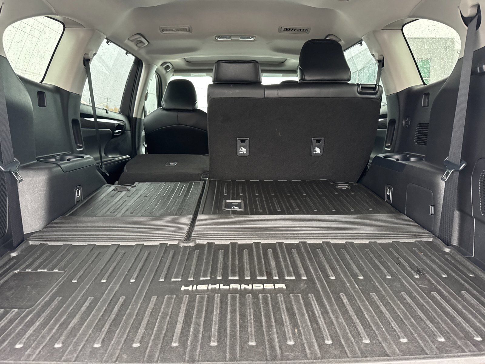 used 2022 Toyota Highlander car, priced at $36,998