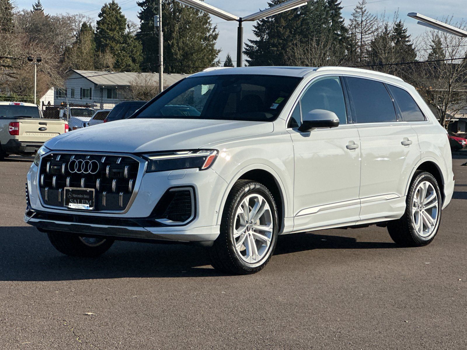 used 2025 Audi Q7 car, priced at $57,998