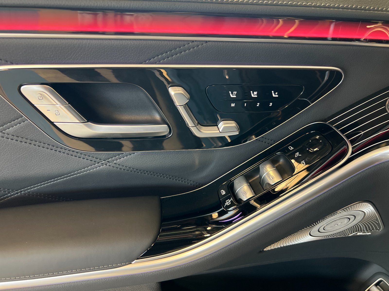 new 2025 Mercedes-Benz S-Class car