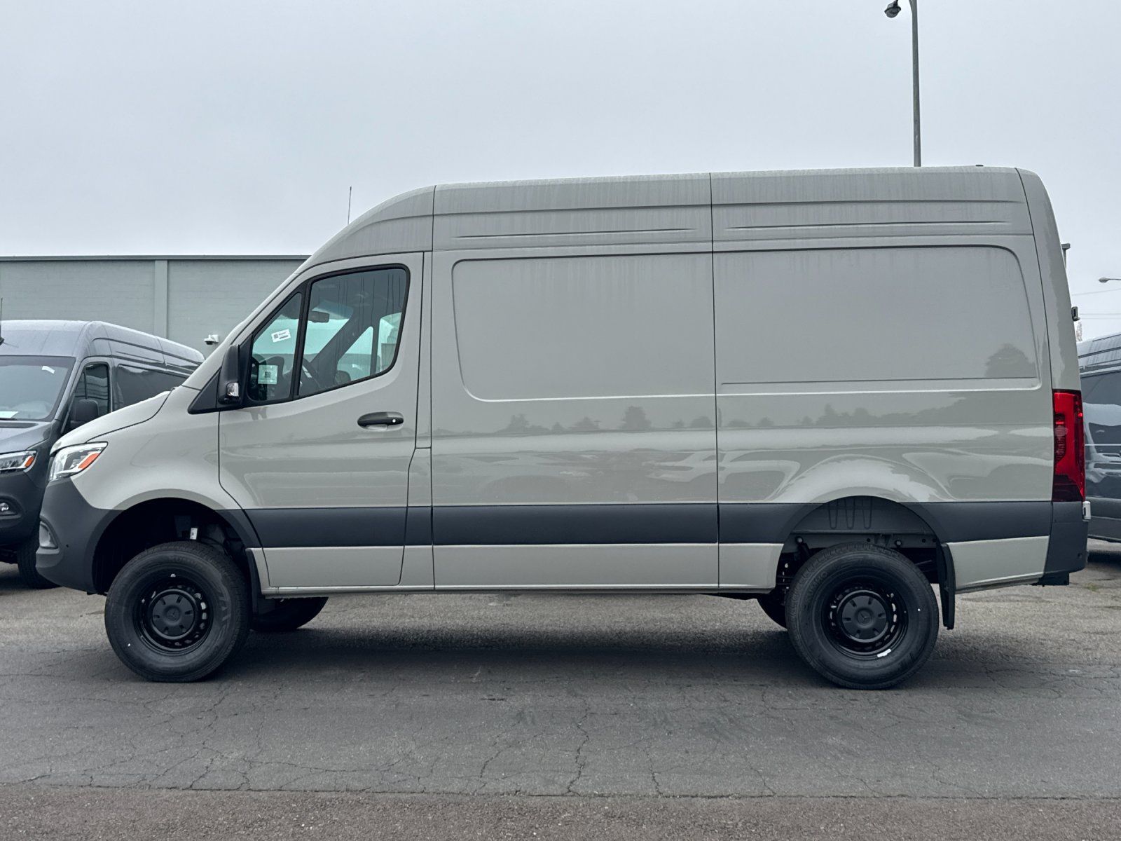 new 2025 Mercedes-Benz Sprinter 2500 car