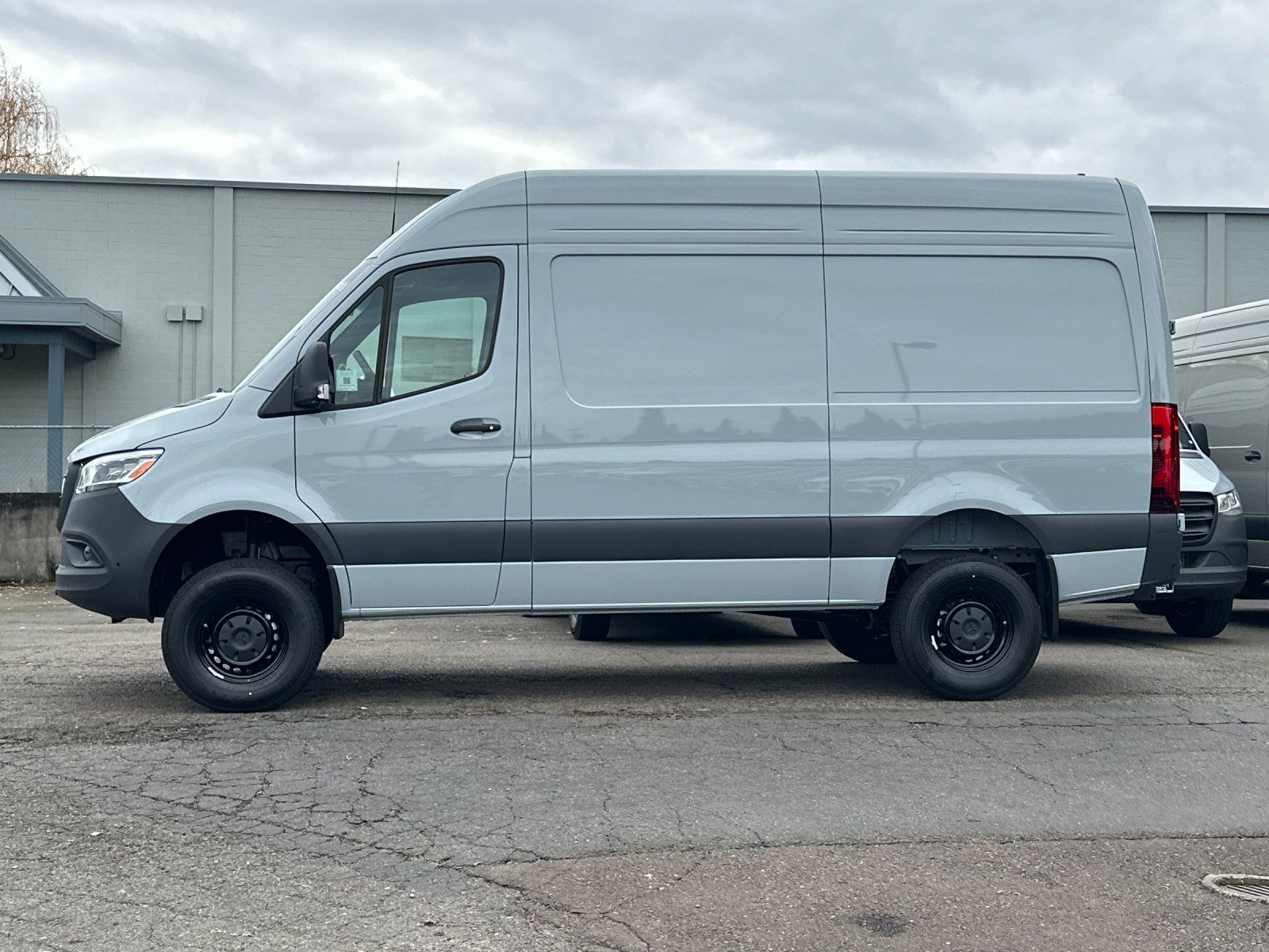 new 2025 Mercedes-Benz Sprinter 2500 car