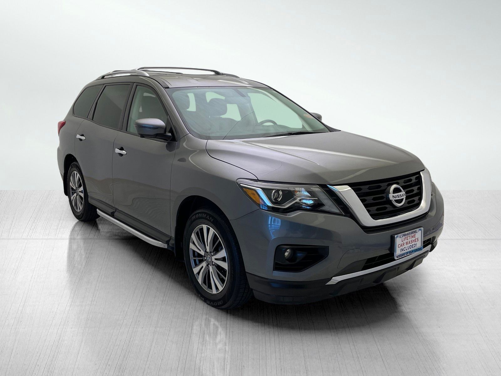 used 2020 Nissan Pathfinder car, priced at $21,493