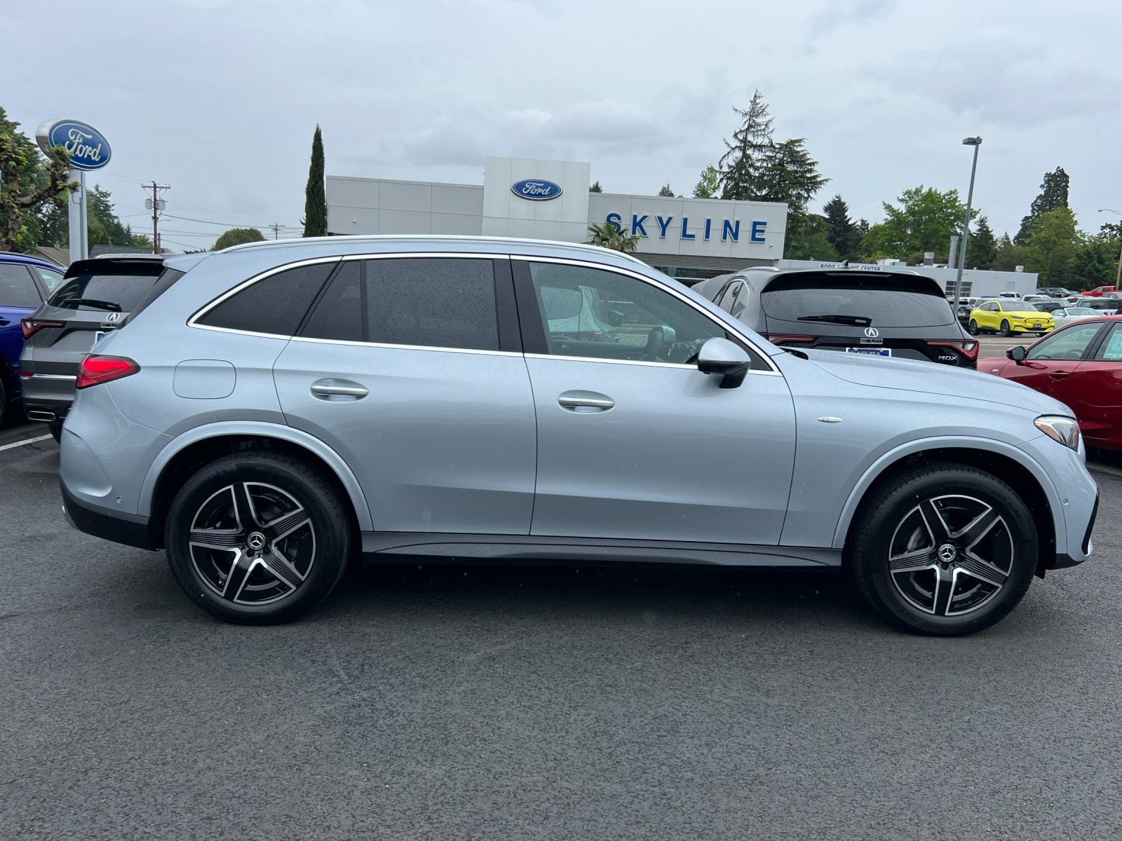 new 2025 Mercedes-Benz GLC car