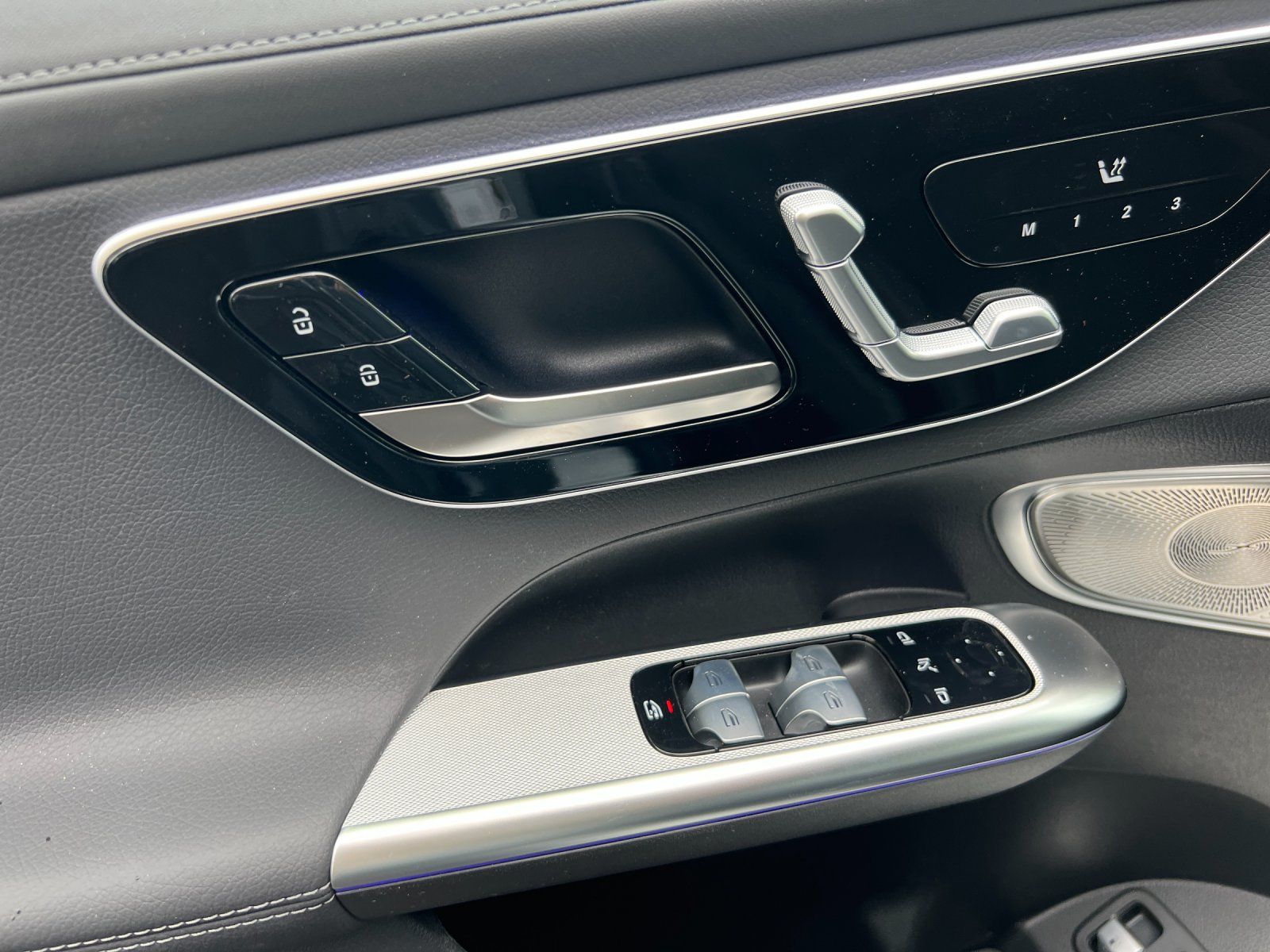 new 2025 Mercedes-Benz GLC car