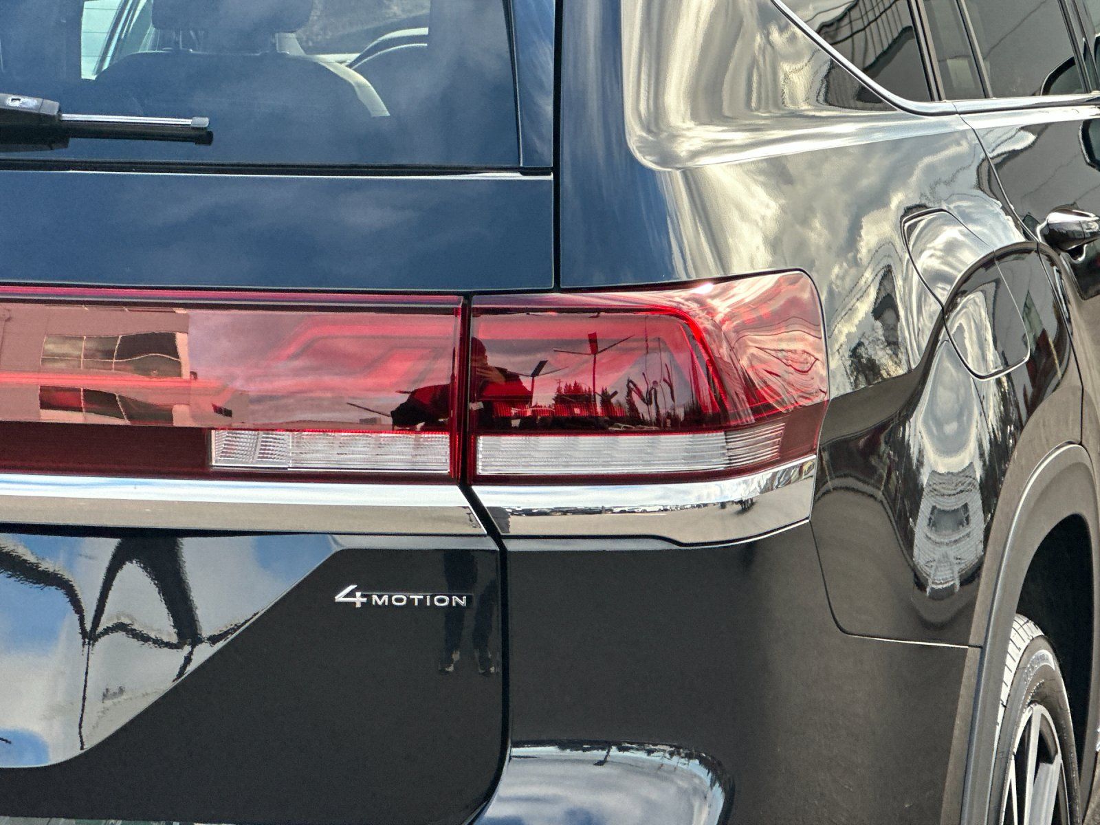 used 2024 Volkswagen Atlas car, priced at $40,998