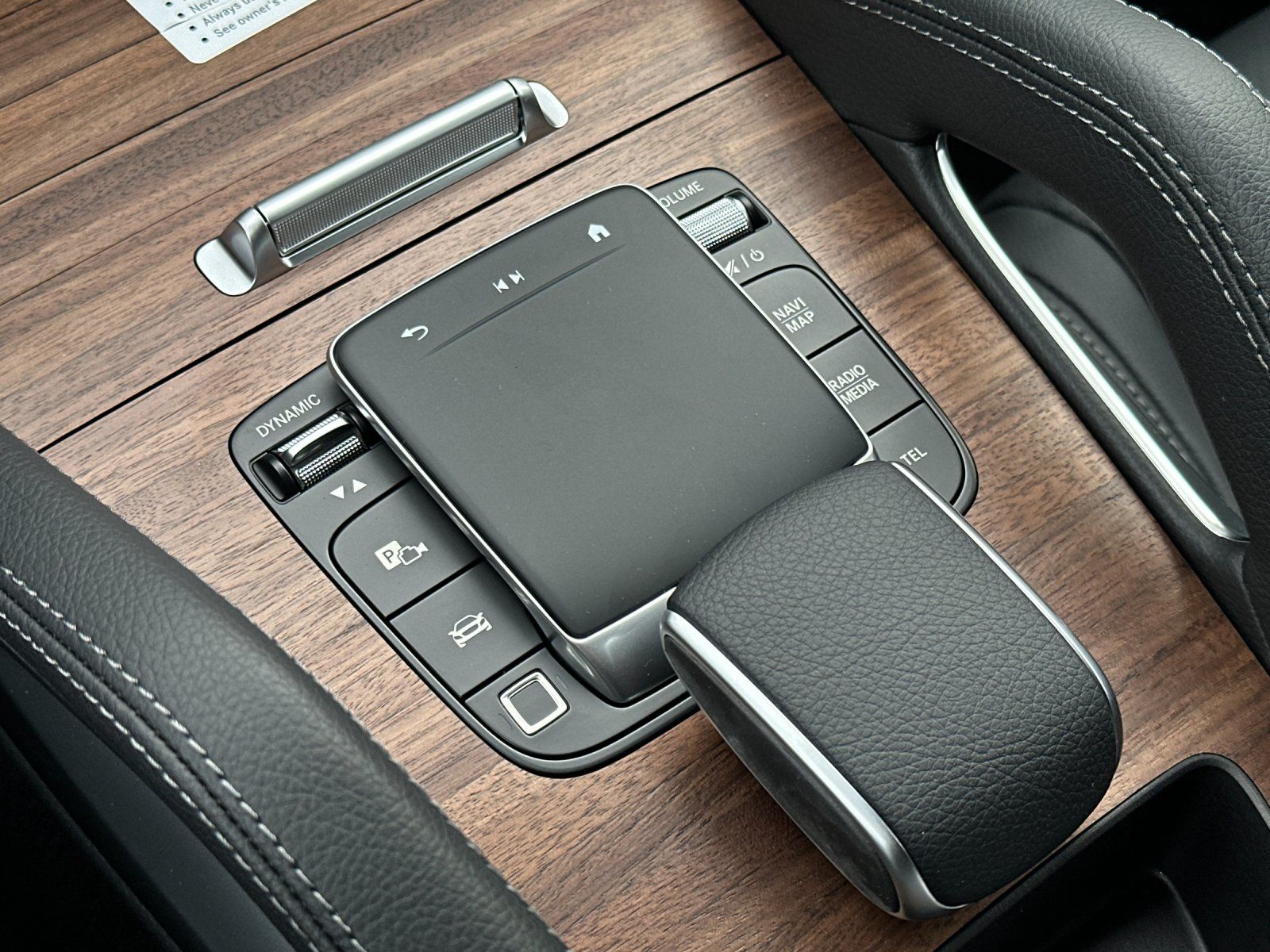 new 2026 Mercedes-Benz GLE car