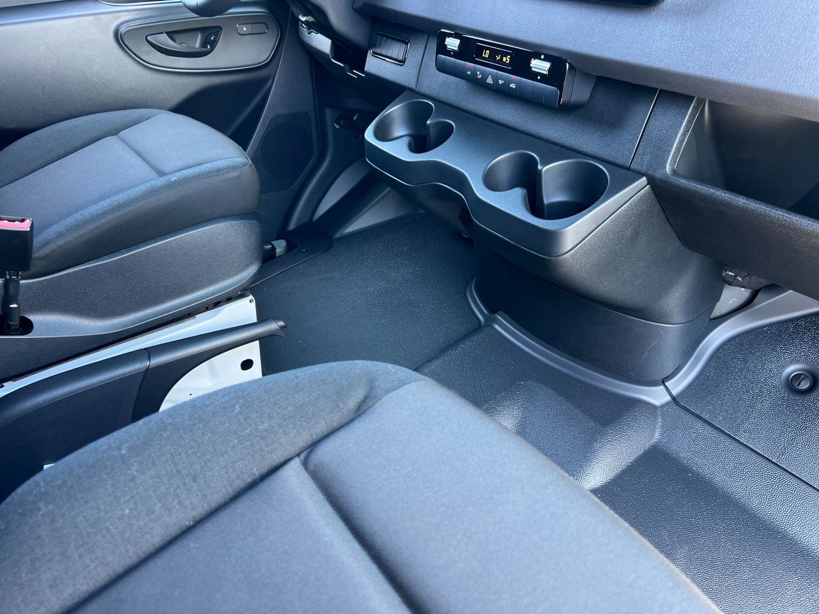 new 2025 Mercedes-Benz Sprinter 2500 car