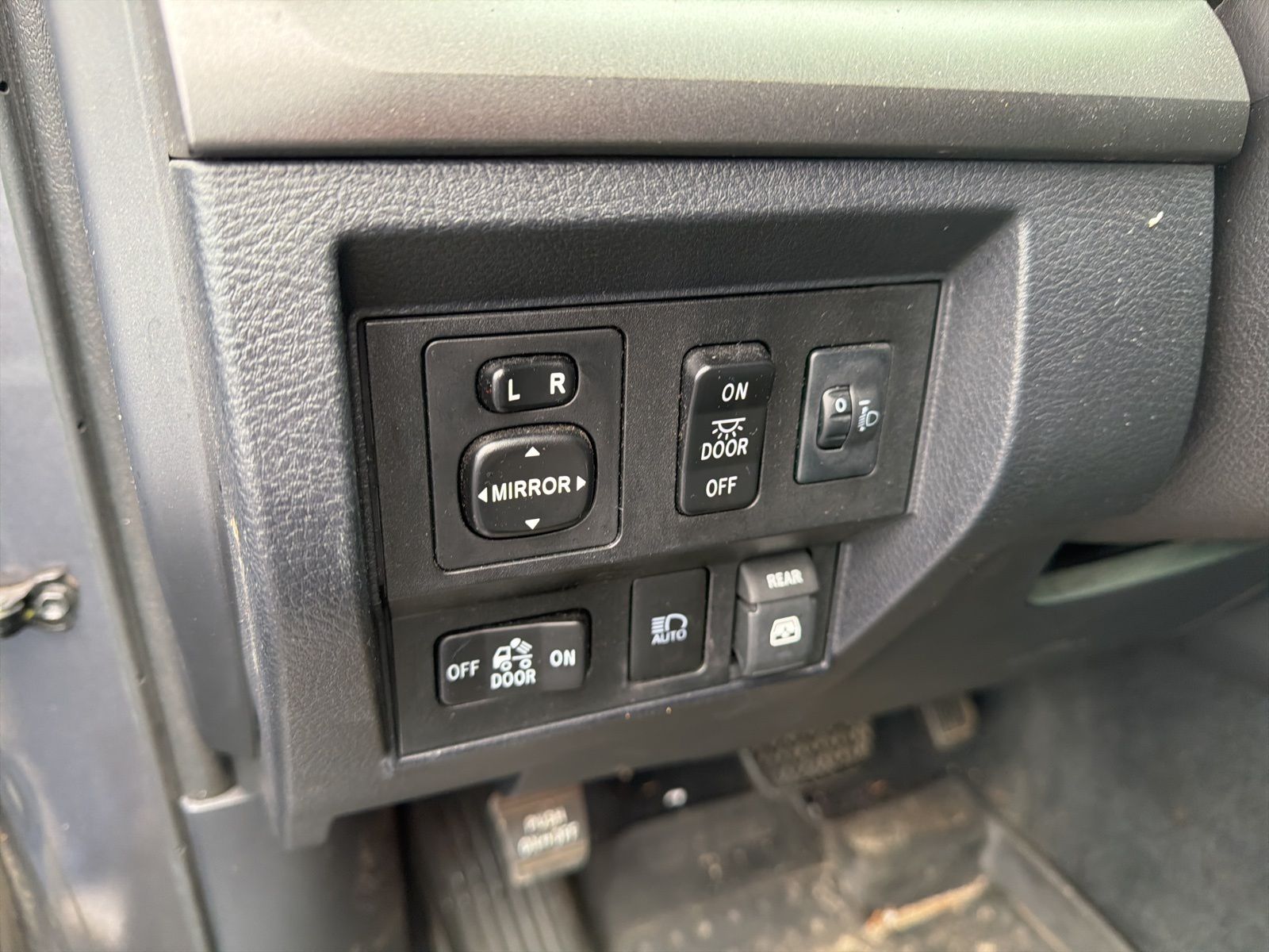 used 2018 Toyota Tundra car, priced at $31,998