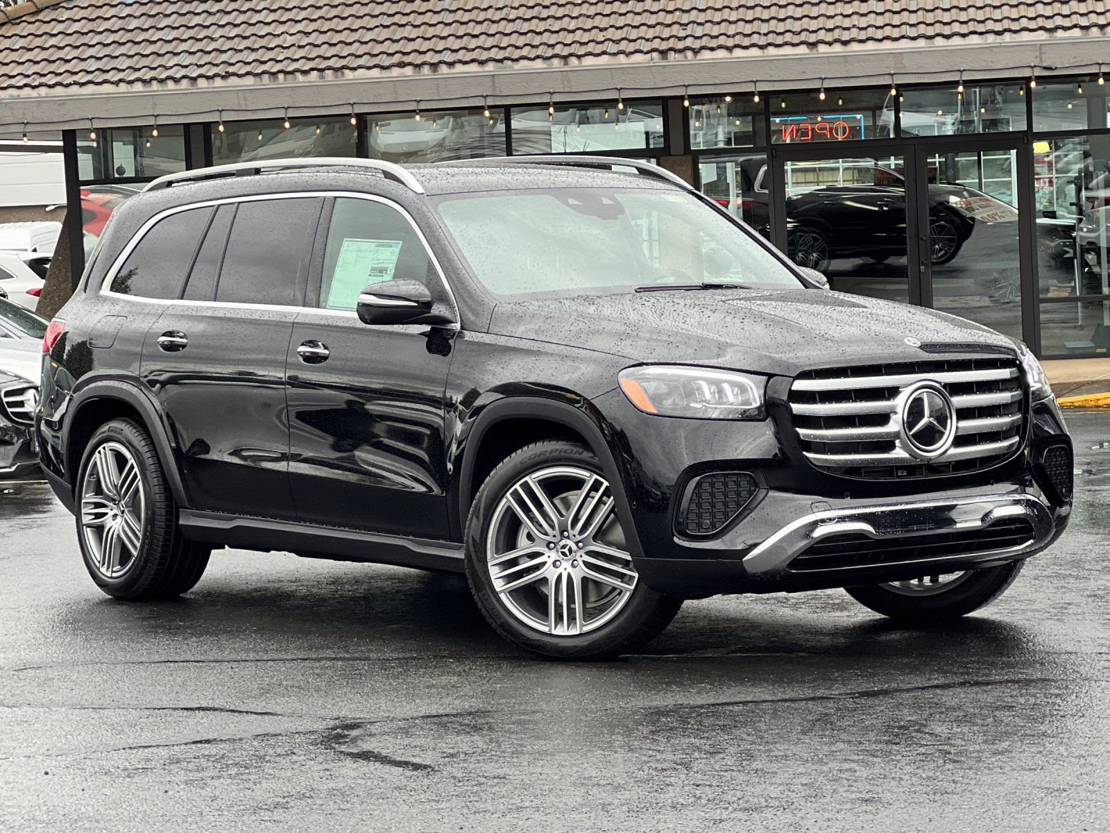 new 2025 Mercedes-Benz GLS car