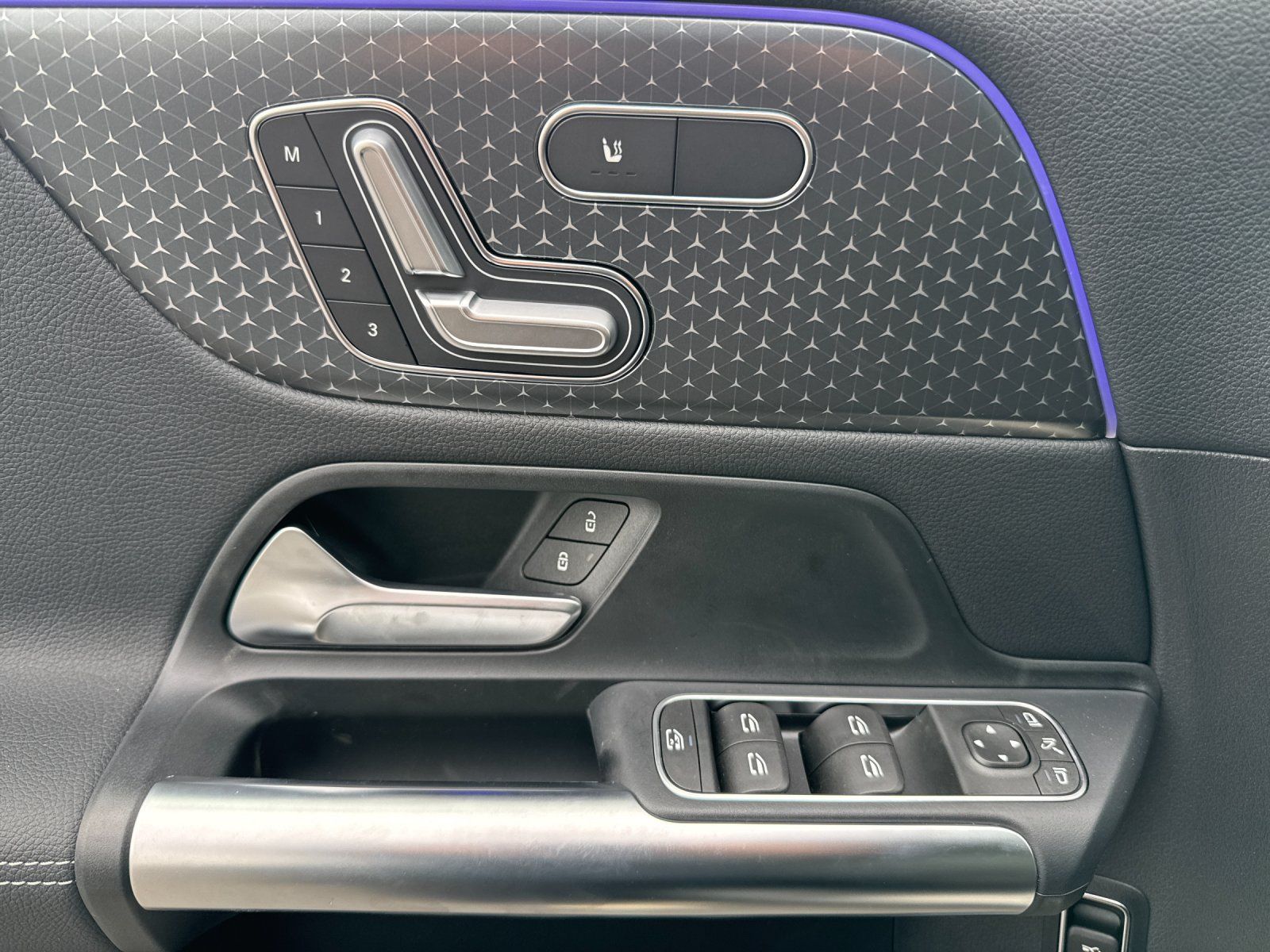 new 2025 Mercedes-Benz GLA car