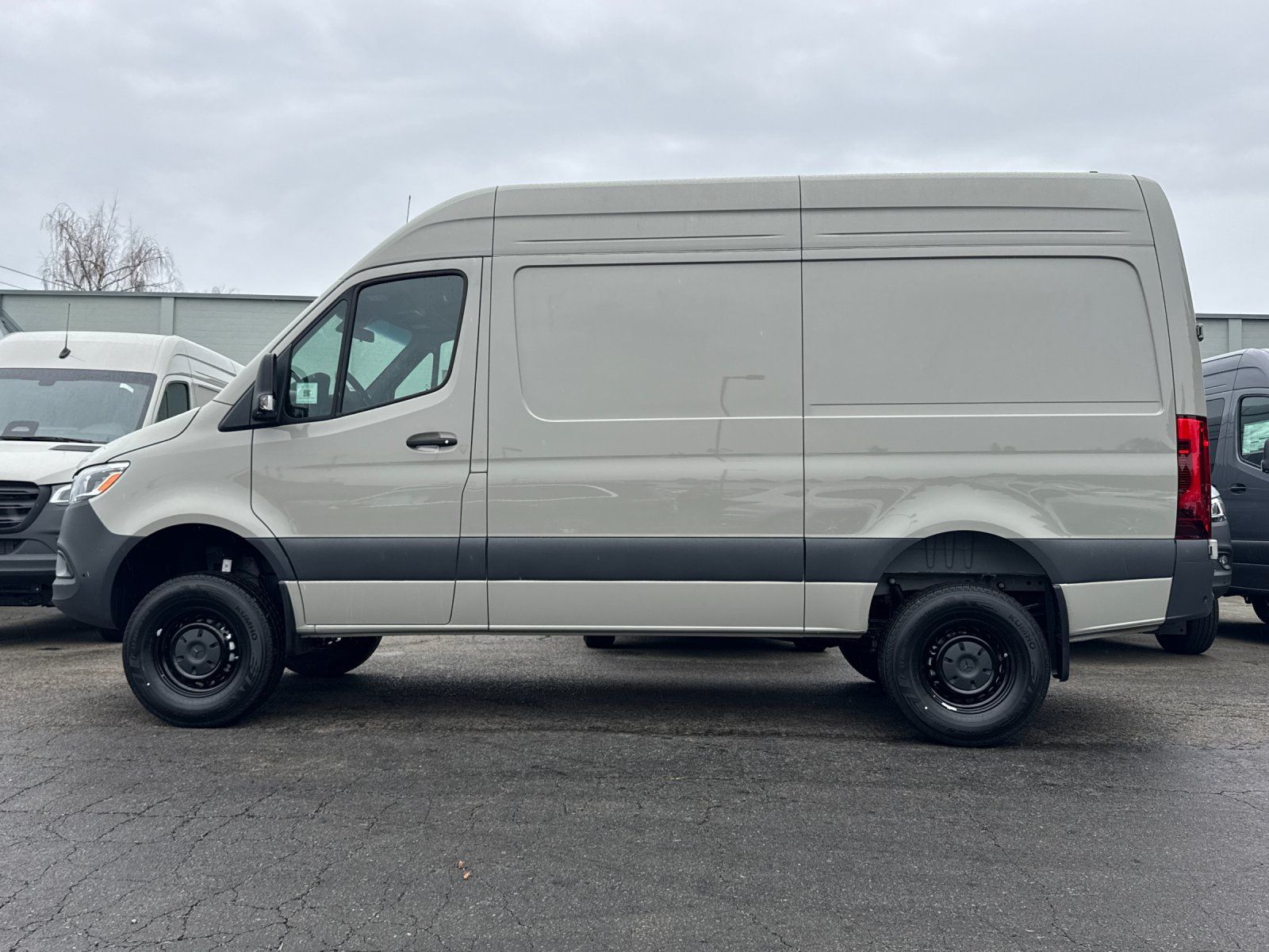 new 2026 Mercedes-Benz Sprinter 2500 car