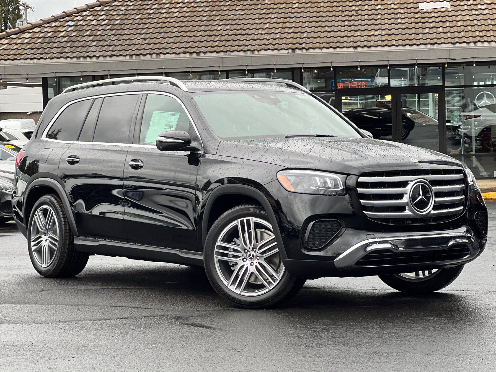 new 2025 Mercedes-Benz GLS car