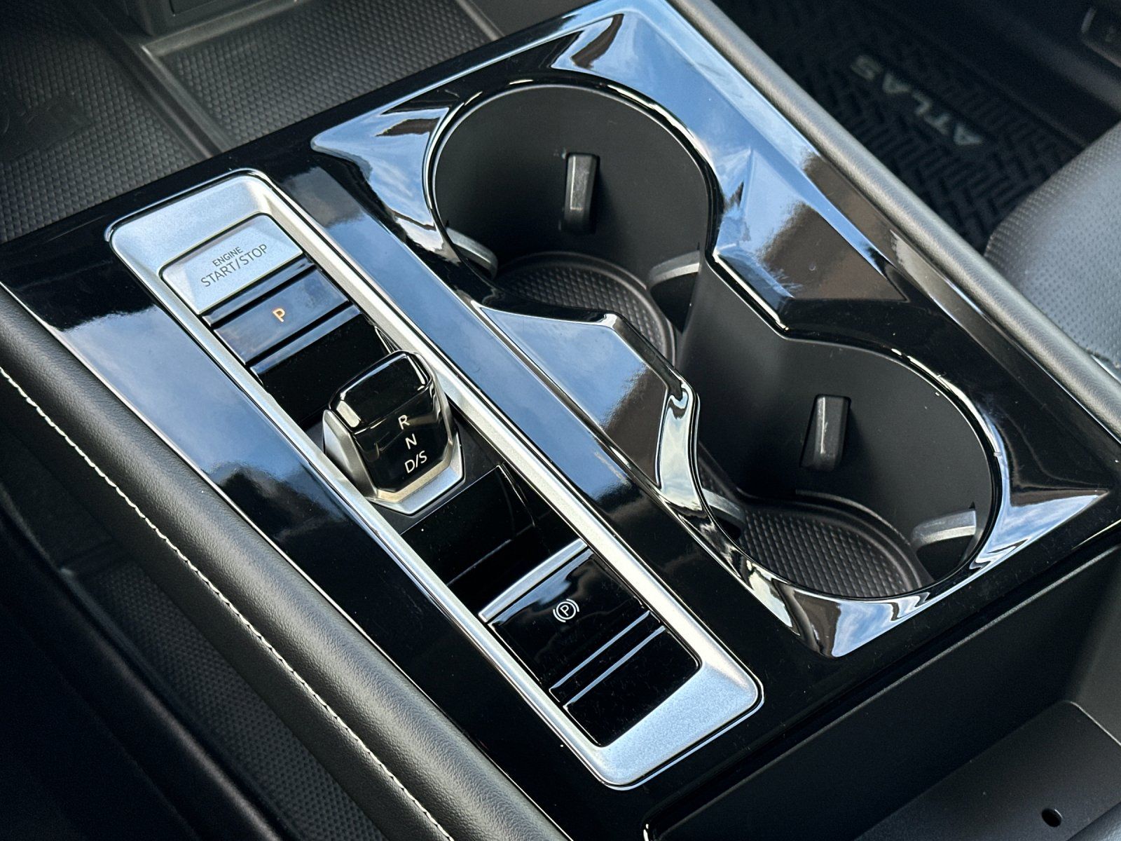 used 2024 Volkswagen Atlas car, priced at $40,998