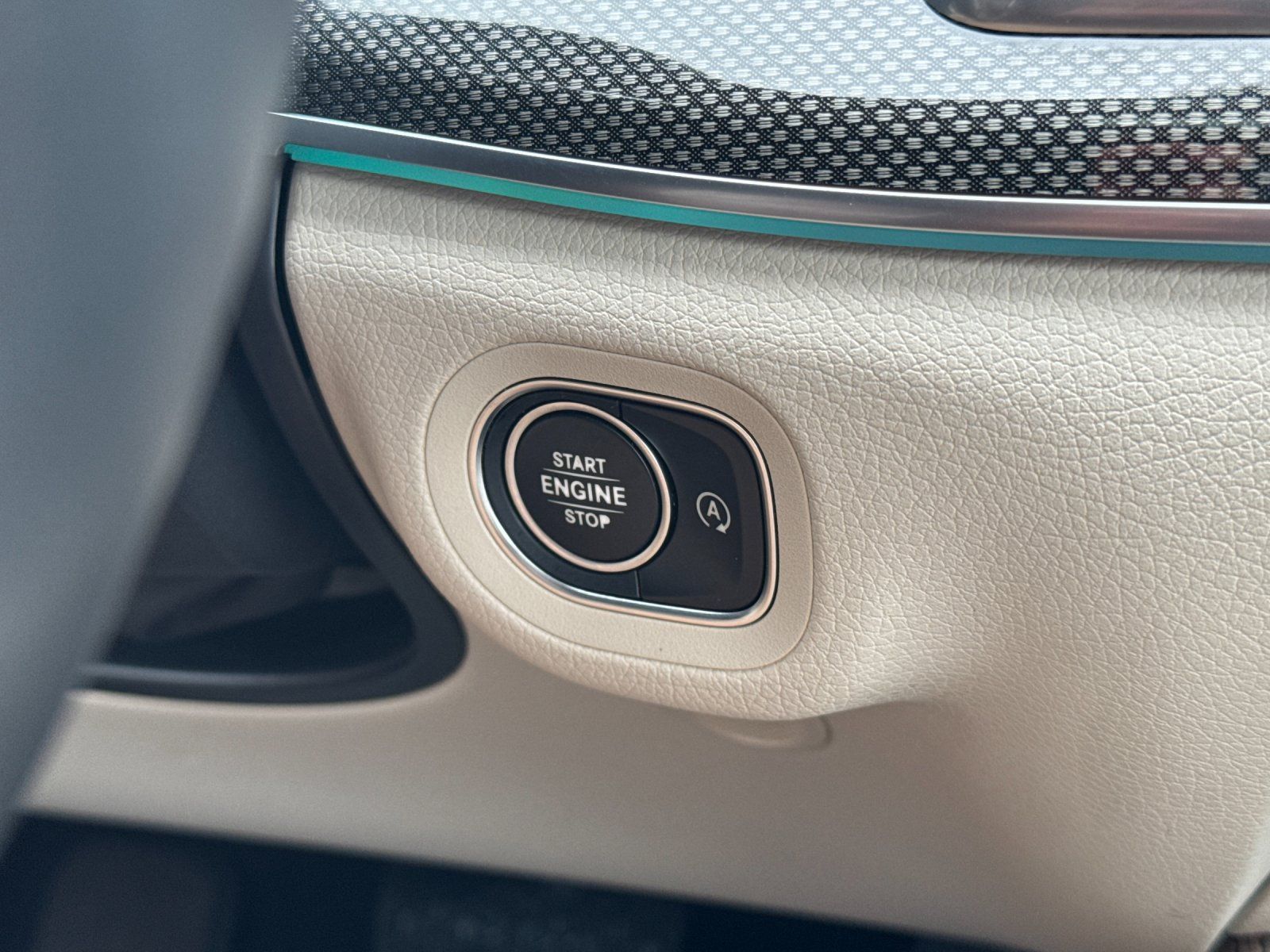 used 2020 Mercedes-Benz GLE car, priced at $34,998