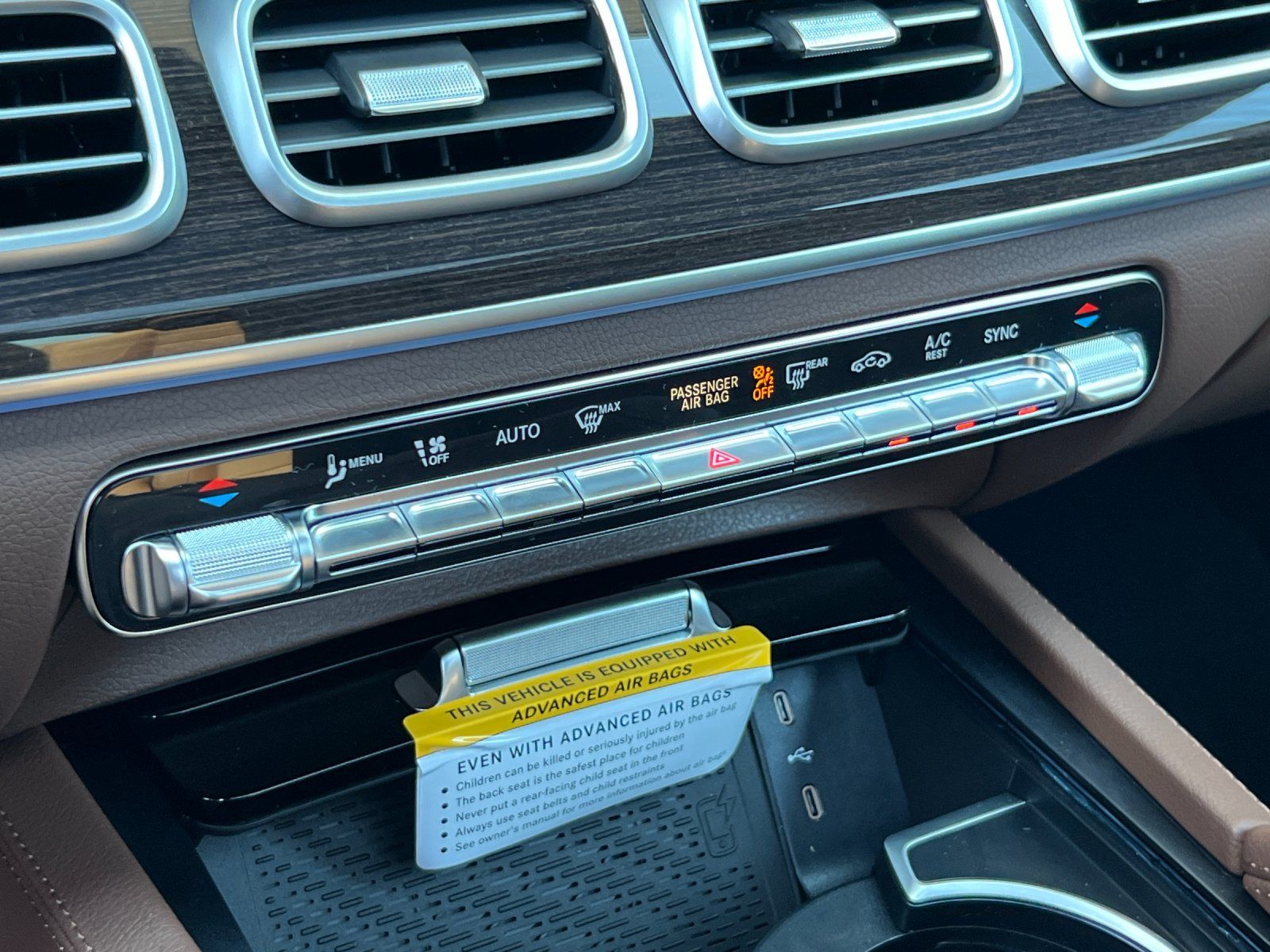 new 2025 Mercedes-Benz GLS car