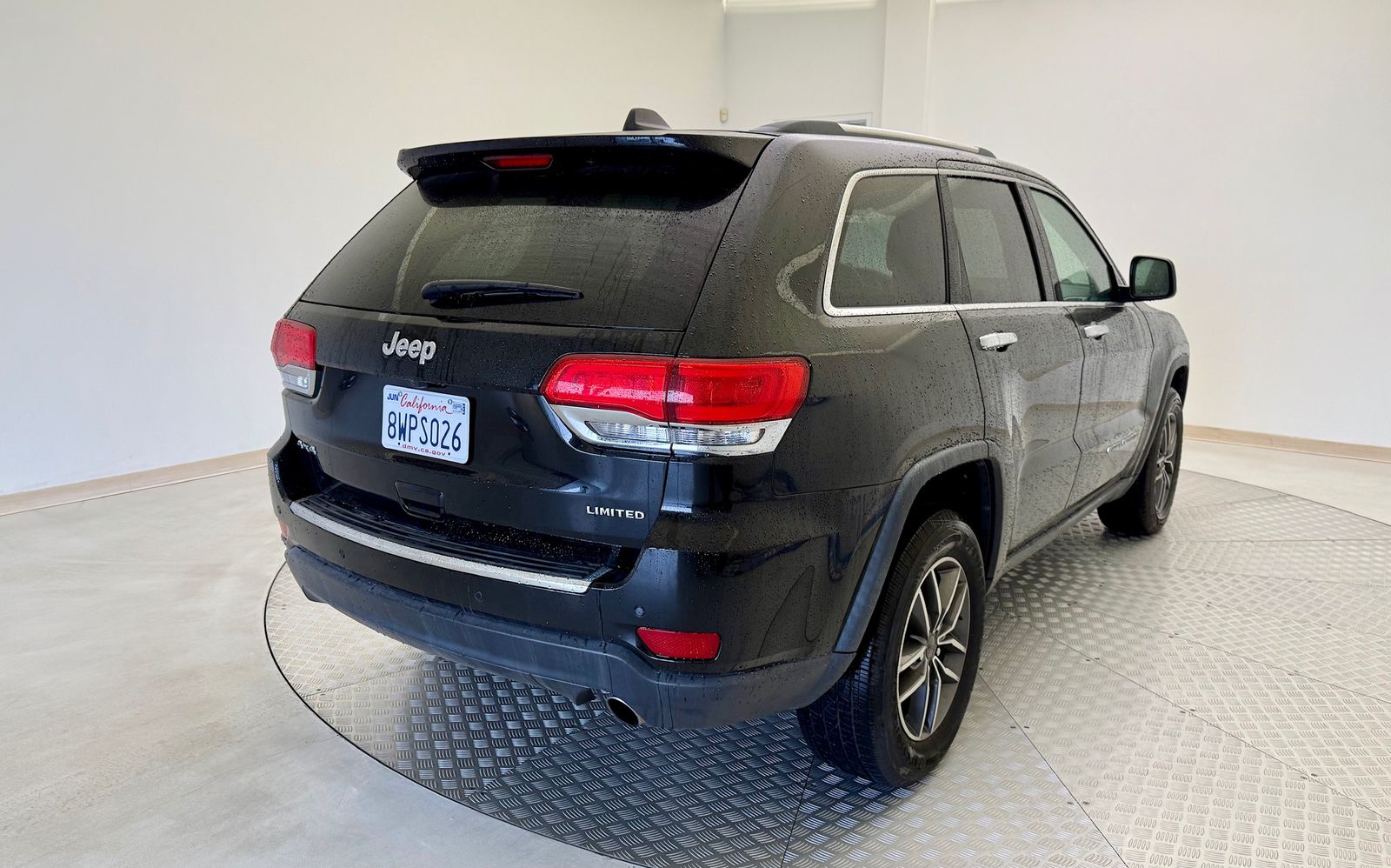 used 2019 Jeep Grand Cherokee car, priced at $22,991