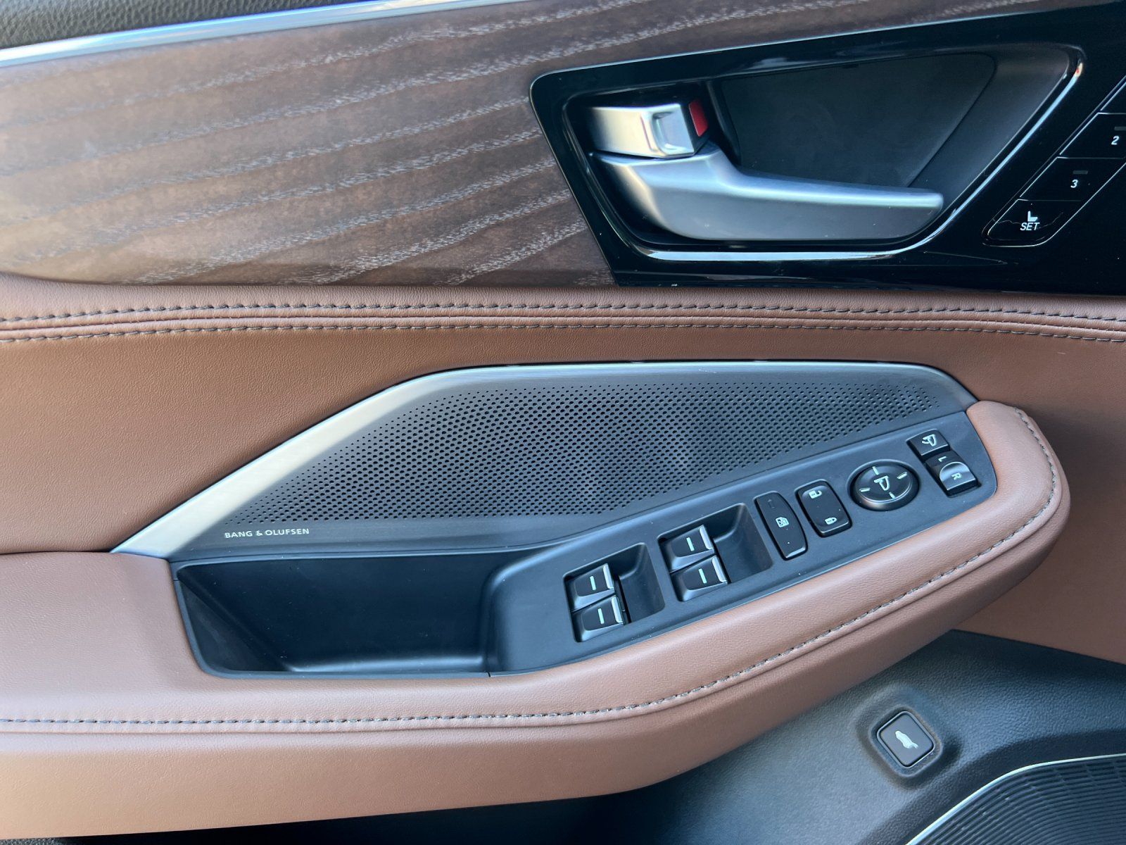 used 2026 Acura MDX car, priced at $64,498