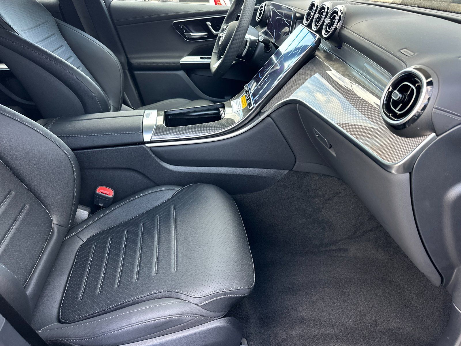 new 2026 Mercedes-Benz GLC car