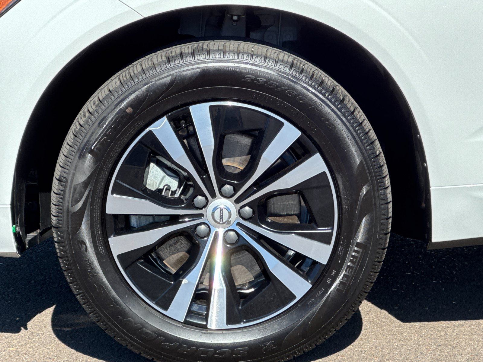 used 2022 Volvo XC60 Recharge Plug-In Hybrid car, priced at $33,498