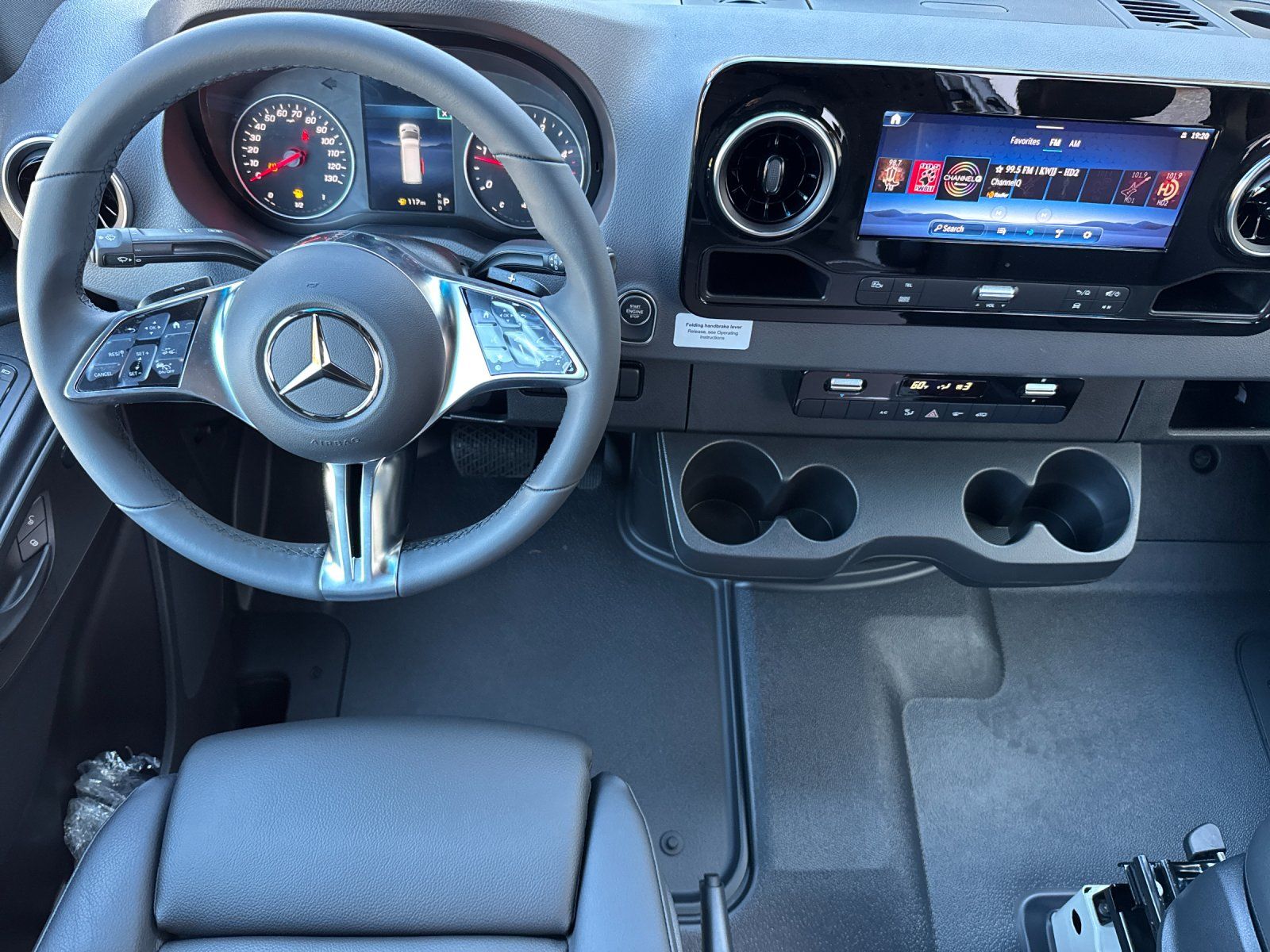 new 2025 Mercedes-Benz Sprinter 2500 car