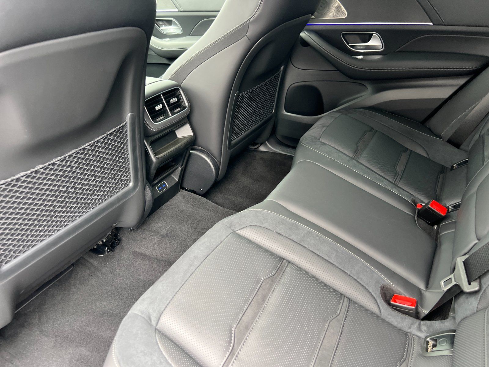 new 2025 Mercedes-Benz GLE car