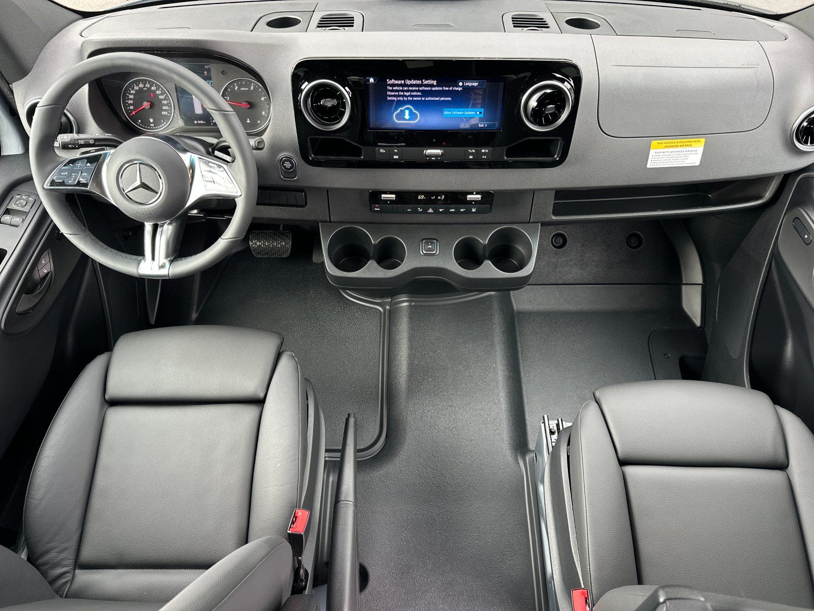 new 2025 Mercedes-Benz Sprinter 2500 car