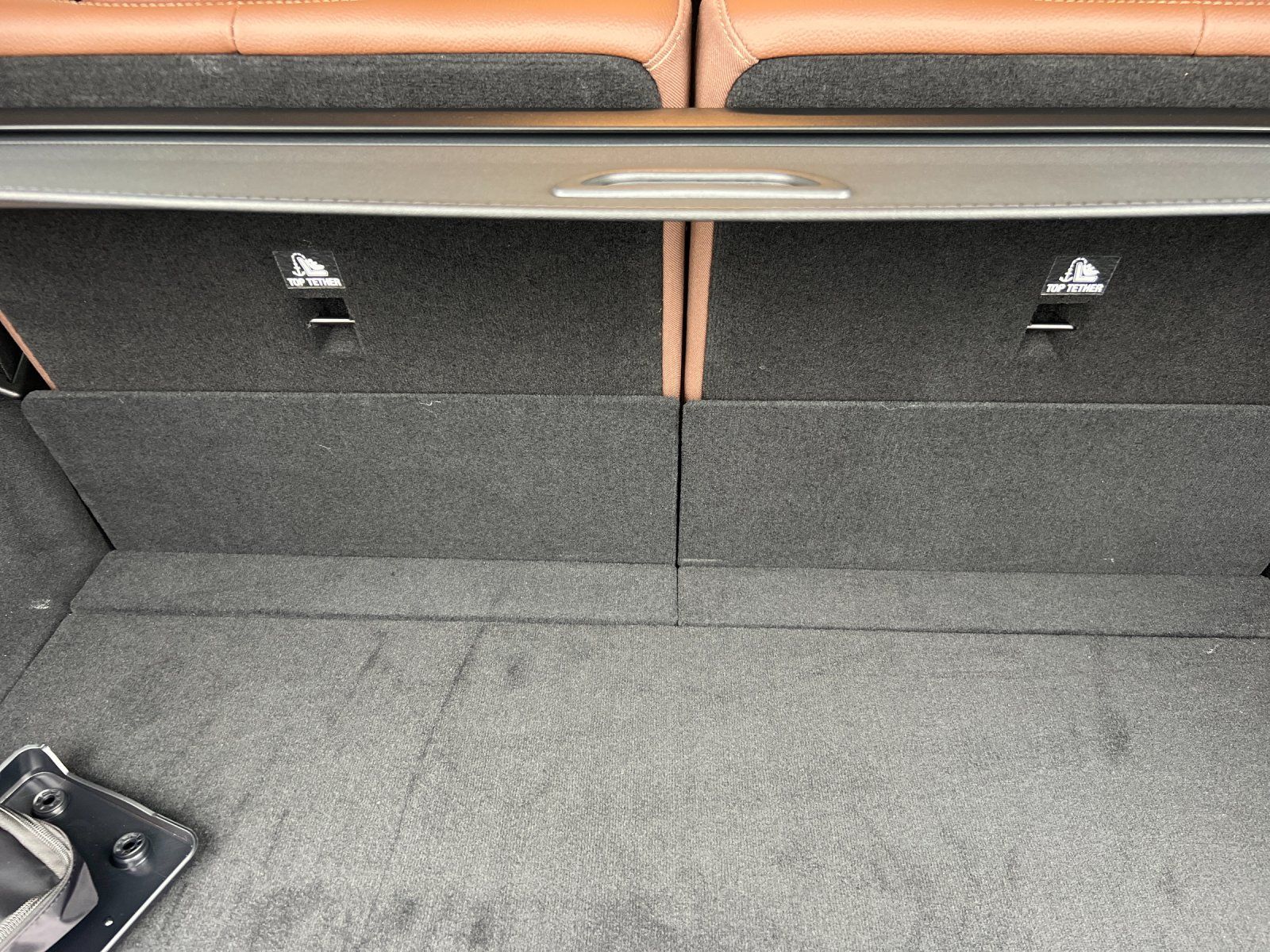 new 2025 Mercedes-Benz GLS car