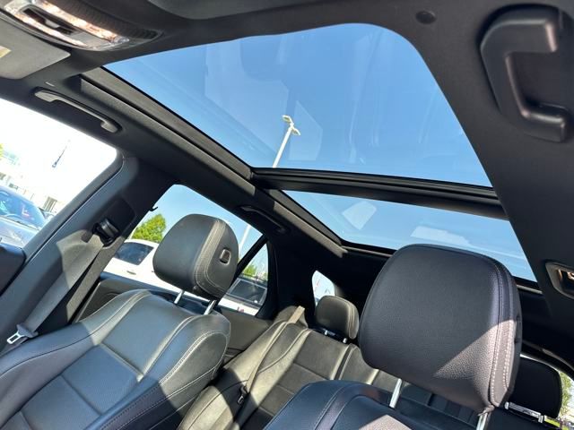 used 2022 Mercedes-Benz GLE car, priced at $37,619