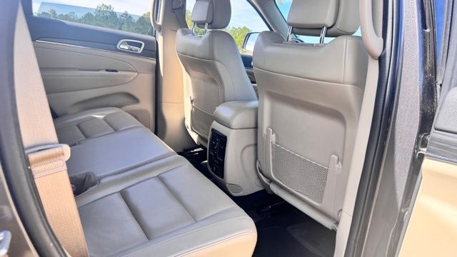 used 2020 Jeep Grand Cherokee car, priced at $16,211