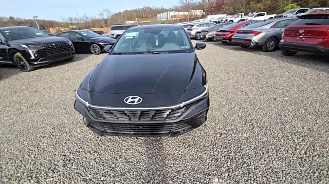 new 2025 Hyundai Elantra car, priced at $23,231