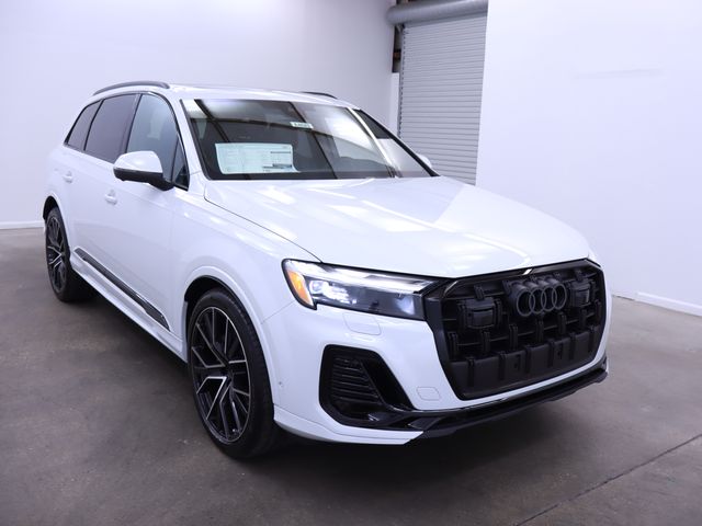 new 2025 Audi Q7 car, priced at $73,540