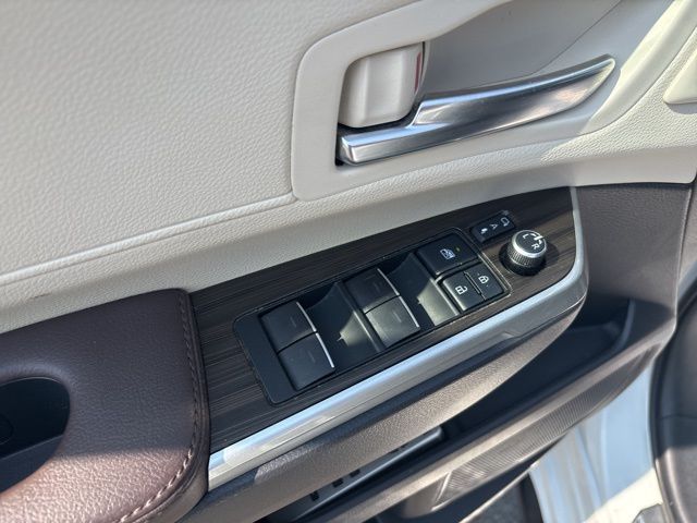 used 2022 Toyota Sienna car, priced at $48,999