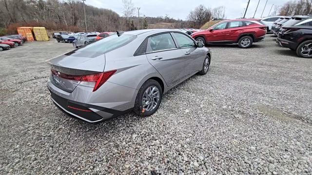 new 2025 Hyundai Elantra Hybrid car, priced at $26,263