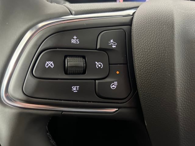 new 2025 Buick Envista car, priced at $31,000