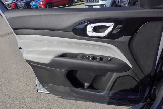 new 2025 Jeep Compass car, priced at $36,380