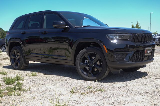 new 2025 Jeep Grand Cherokee car, priced at $40,350