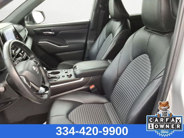 used 2024 Toyota Highlander car, priced at $43,999