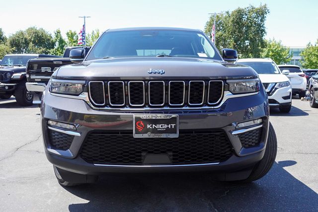 used 2024 Jeep Grand Cherokee car, priced at $29,489