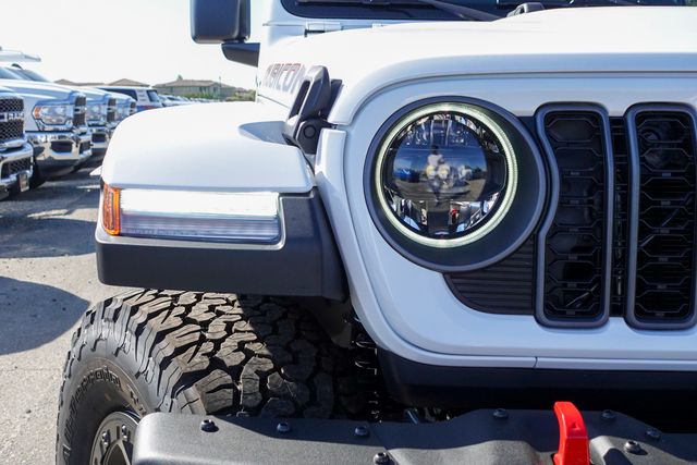 new 2025 Jeep Wrangler car, priced at $58,070