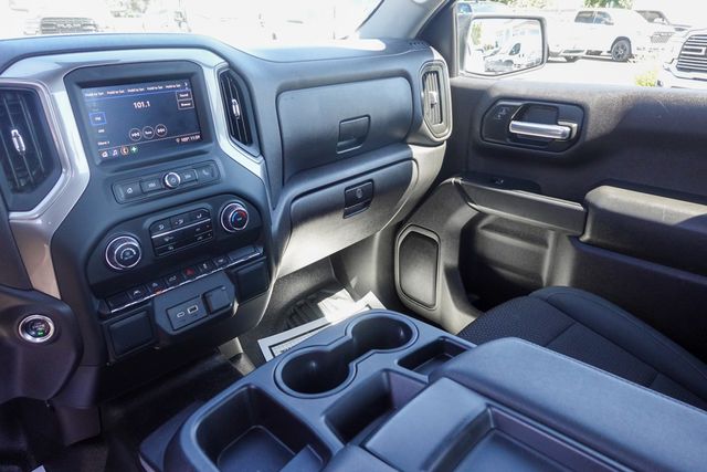 used 2024 Chevrolet Silverado 1500 car, priced at $27,786